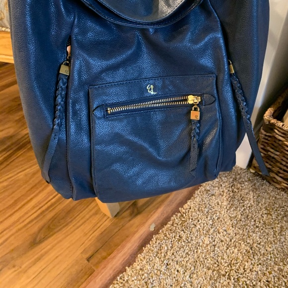 Handbag - Picture 2 of 4